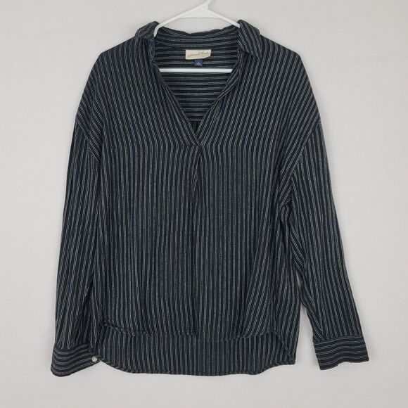 Universal Thread Small Long sleeve black white striped Collared Women's Blouse - Picture 1 of 5